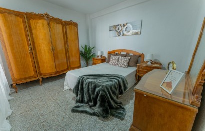 Resale - Apartment / flat - Elche - Sector V