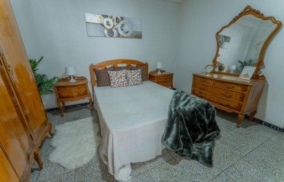 Resale - Apartment / flat - Elche - Sector V
