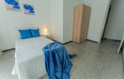 Resale - Apartment / flat - Elche - Sector V