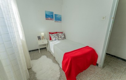 Resale - Apartment / flat - Elche - Sector V