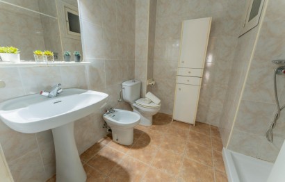 Resale - Apartment / flat - Elche - Sector V