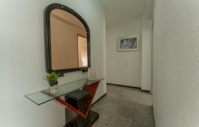 Resale - Apartment / flat - Elche - Sector V