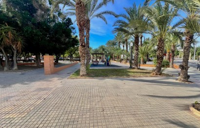 Resale - Apartment / flat - Elche - Sector V