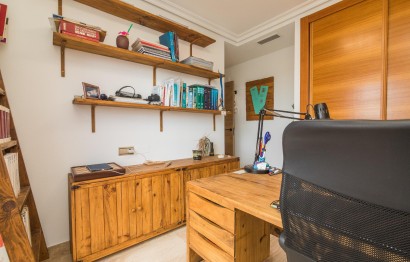 Resale - Apartment / flat - Elche - Torreta - Portalada