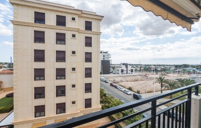 Resale - Apartment / flat - Elche - Torreta - Portalada