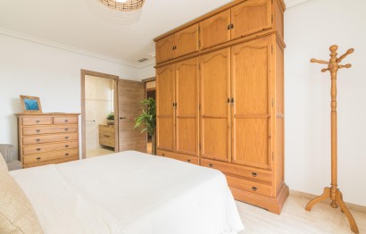 Resale - Apartment / flat - Elche - Torreta - Portalada