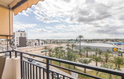 Resale - Apartment / flat - Elche - Torreta - Portalada