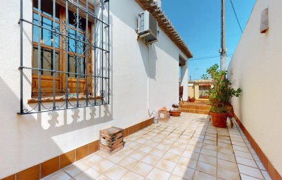 Resale - Villa - Pilar de la Horadada - PILAR DE LA HORADADA
