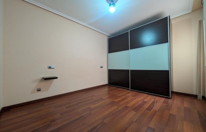 Resale - Apartment - Santa Pola - Centro