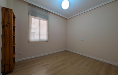 Resale - Apartment - Santa Pola - Centro