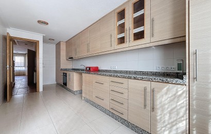 Resale - Townhouse - Onil - San Jaime