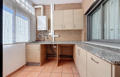 Resale - Townhouse - Onil - San Jaime