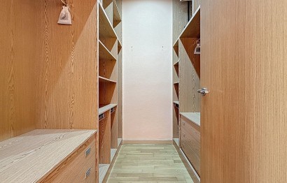 Resale - Townhouse - Onil - San Jaime