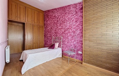 Resale - Townhouse - Onil - San Jaime