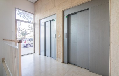 Revente - Attique - Elche - Universidad - Ciudad deportiva