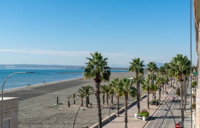 Resale - Apartment / flat - Santa Pola - Playa Lisa