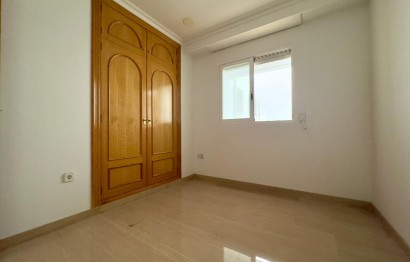 Reventa - Apartment - Elche - Centro
