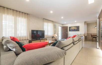 Reventa - Villa - Peña las aguilas - Peña de Las Águilas