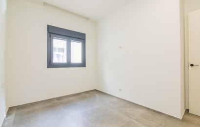 Revente - Triplex - Elche - Raval - Puertas Coloradas