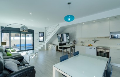 Reventa - Villa - Pilar de la Horadada - PILAR DE LA HORADADA