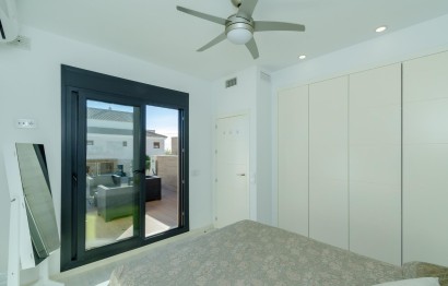 Reventa - Villa - Pilar de la Horadada - PILAR DE LA HORADADA