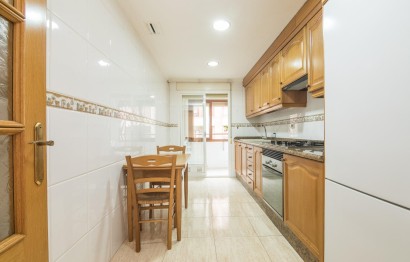 Reventa - Apartamento / piso - Elche - Centro