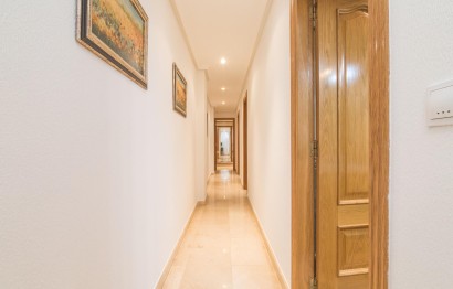 Reventa - Apartamento / piso - Elche - Centro