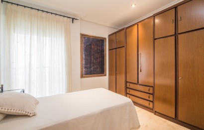 Reventa - Apartamento / piso - Elche - Centro