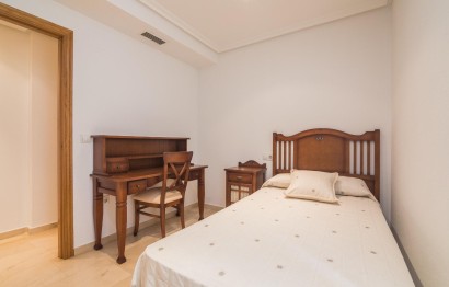 Reventa - Apartamento / piso - Elche - Centro