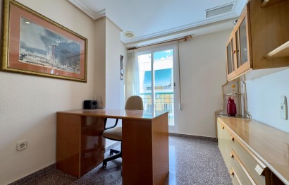 Revente - Apartment - Elche - Plaza Obispo Siuri