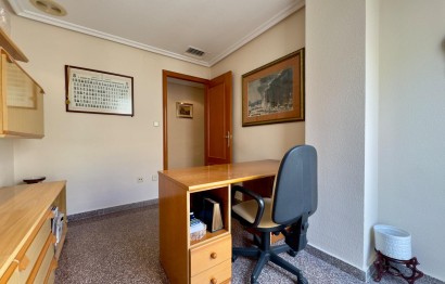 Revente - Apartment - Elche - Plaza Obispo Siuri