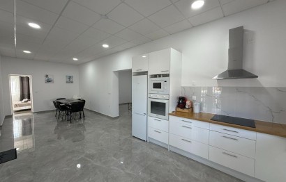 Revente - Ville - Elche Pedanías - Matola