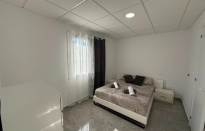 Revente - Ville - Elche Pedanías - Matola