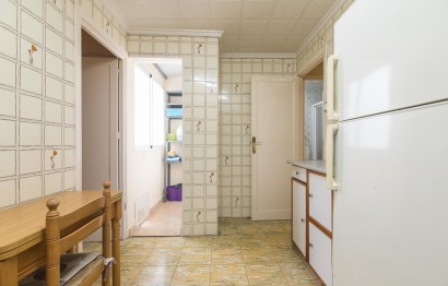 Resale - Apartment - Elche - Corte Ingles