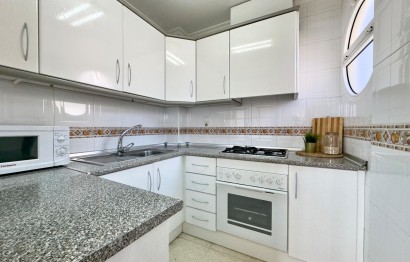 Resale - Apartment - Santa Pola - Santiago bernabeu