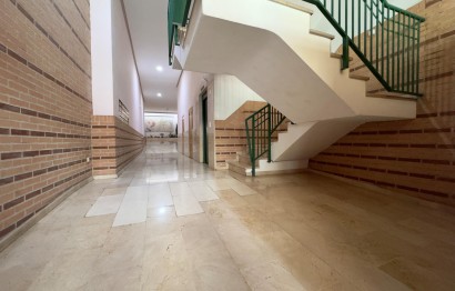 Alquiler a largo plazo - Apartment - Elche - Altabix