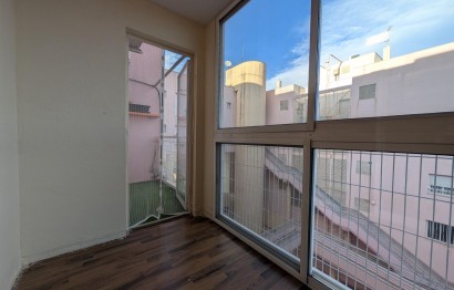 Alquiler a largo plazo - Apartamento / piso - Elche - Carrús Este