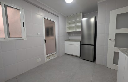 Alquiler a largo plazo - Apartamento / piso - Elche - Carrús Este