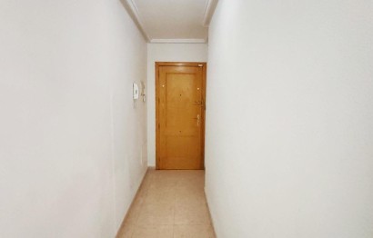 Resale - Apartment / flat - Torrevieja - Centro