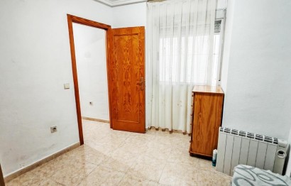 Resale - Apartment / flat - Torrevieja - Centro
