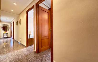Reventa - Apartamento / piso - Elche - Plaza Obispo Siuri