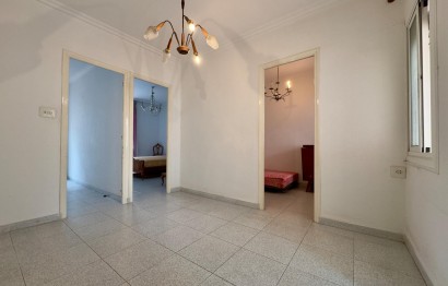 Resale - Apartment / flat - Elche - Plaza Barcelona