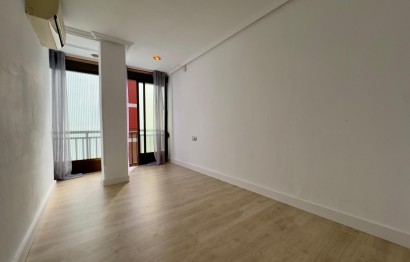 Location à long terme - Appartement - Elche - Plaza Madrid