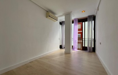 Location à long terme - Appartement - Elche - Plaza Madrid