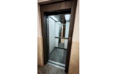 Resale - Apartment / flat - Torrevieja - Centro