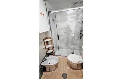 Resale - Apartment / flat - Torrevieja - Centro