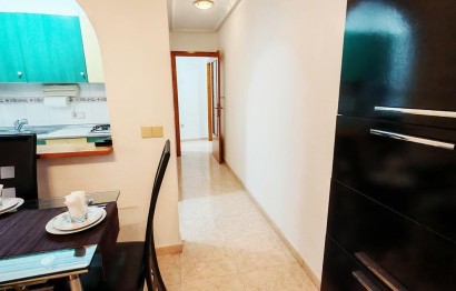 Resale - Apartment / flat - Torrevieja - Centro
