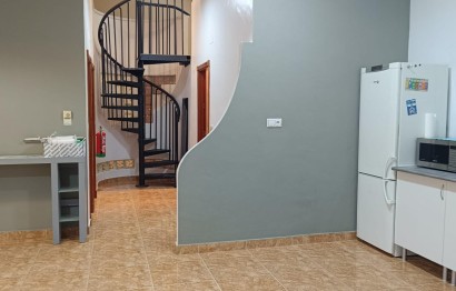 Reventa - Comercial - Elche - Toscar