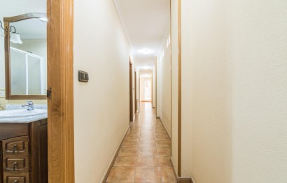 Resale - Apartment / flat - Pinoso - Comunidad valenciana