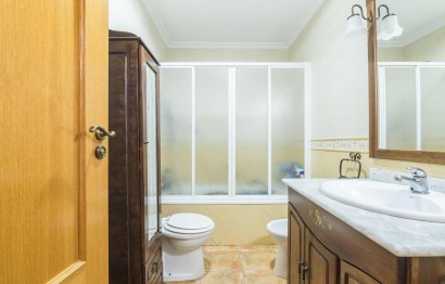 Resale - Apartment / flat - Pinoso - Comunidad valenciana